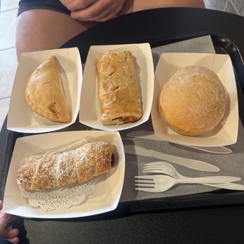 Nuestra Casa - Empanadas and treats - Bakeries Near Me - Katy, Texas