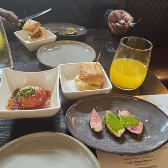 The Liberty Tavern - Steak, Chicken & Biscuit & Meatball - Bars Near Me - Arlington, Virginia