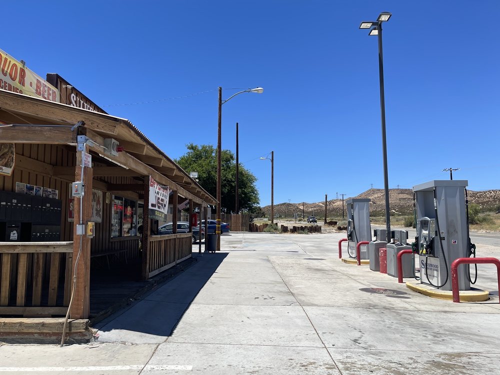 SILVERWOOD COUNTRY STORE Updated October 2024 10 Photos 12077