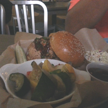 Johnnie Brown's - Pulled pork sandwich and vegetables - Bars Near Me - Delray Beach, Florida
