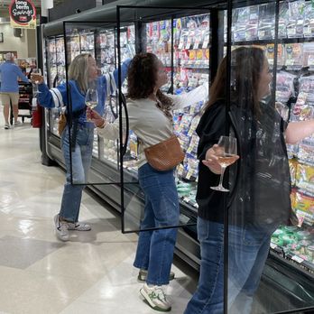 Harris Teeter - Posers - They're pretty, but I don't think any of these 3 do the grocery getting for their households. - Grocery Near Me - Fernandina Beach, Florida