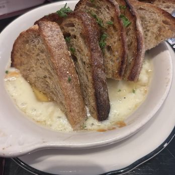 The Avenue Steak Tavern - Cheese Fondue - Steakhouses Near Me - Dublin, Ohio