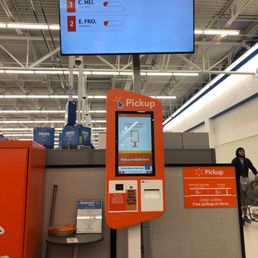 The new pickup system that doesn't work well at all. Been waiting for twenty five minutes and still nothing..... The new pickup system that doesn't work well at all. Been waiting for twenty five minutes and still nothing.....