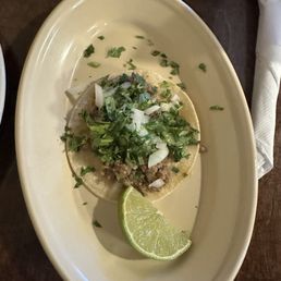 Street beef taco