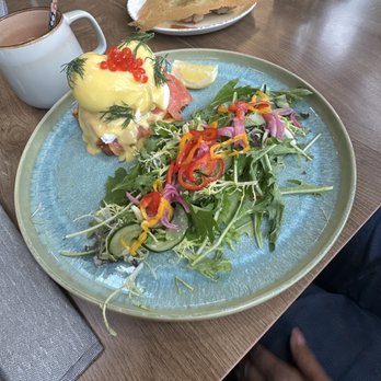 Tur - Salmon eggs Benedict - Breakfast & Brunch Near Me - San Francisco, California