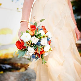 Caruso & Company - Florists Near Me - Aurora, Ontario