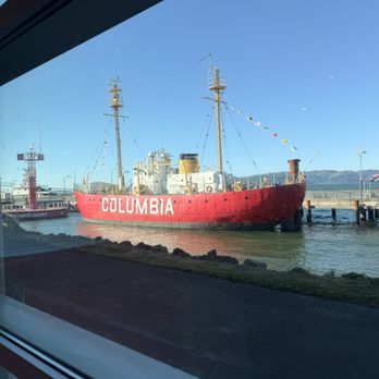 Columbia River Maritime Museum - A ship - Museums Near Me - Astoria, Oregon Columbia River Maritime Museum - A ship - Museums Near Me - Astoria, Oregon