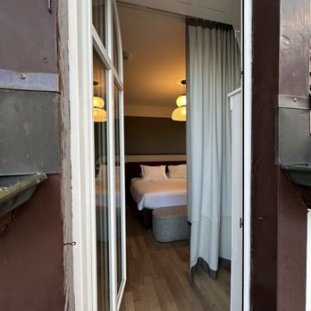 Hotel Waldhaus - Hotels Near Me - Birsfelden, BL