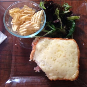 Cafe Triskell - French Near Me - Astoria, New York
