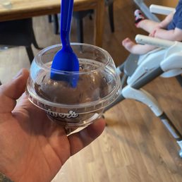 One scoop that doesn't even touch the sides of the dish