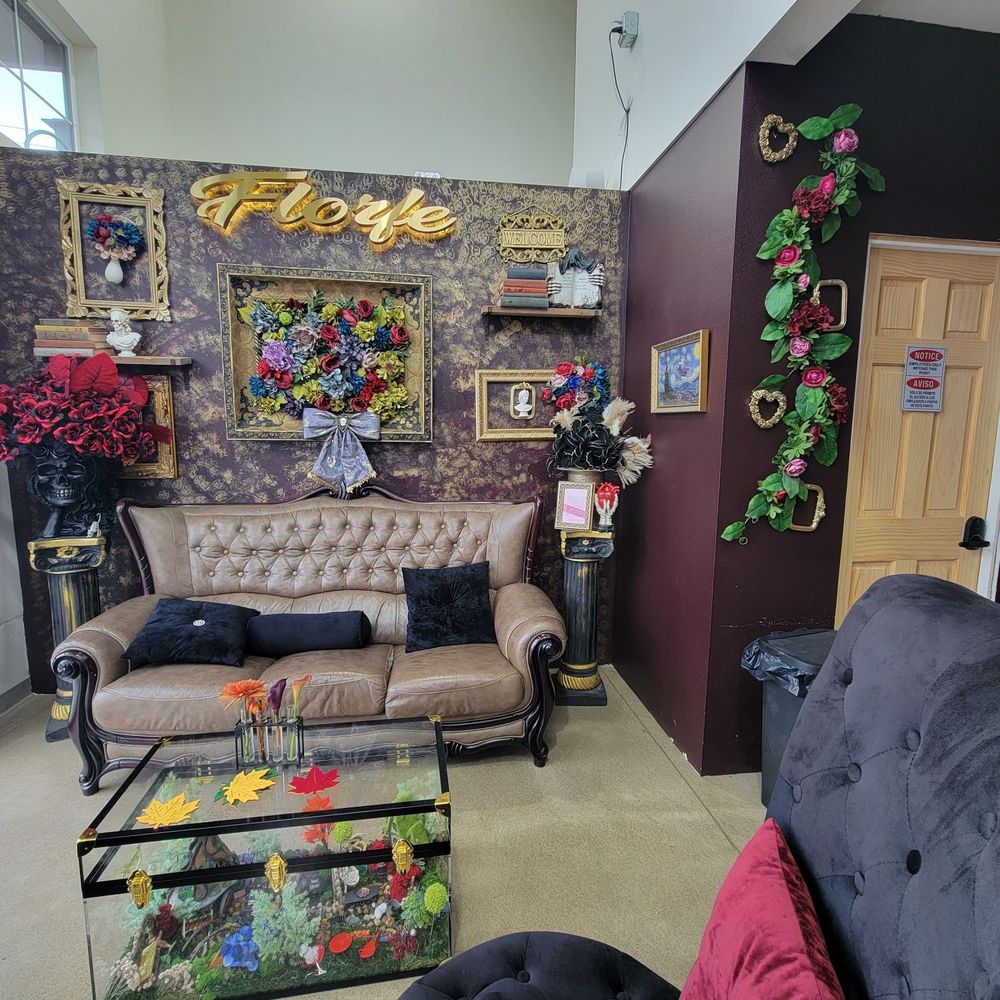 Florfe Cafe - Back seating area - Cafes Near Me - Salem, Oregon