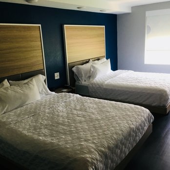 Tru by Hilton Jackson - Bedroom - Hotels Near Me - Jackson, Michigan Tru by Hilton Jackson - Bedroom - Hotels Near Me - Jackson, Michigan