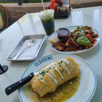 Claudine Kitchen & Bakeshop - Breakfast & Brunch Near Me - Porter Ranch, California