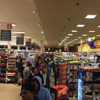 Safeway - Explain this masterpiece. - Grocery Near Me - Daly City, California Safeway - Explain this masterpiece. - Grocery Near Me - Daly City, California