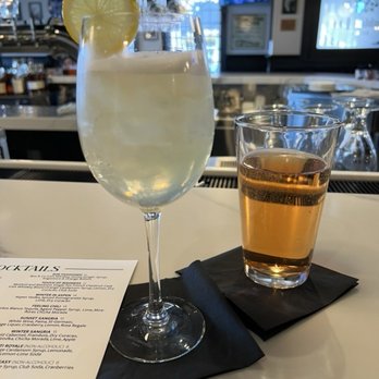 Dublin Pub Restaurant - Irish Maiden Cocktail and Harp beer - Pubs Near Me - Morristown, New Jersey