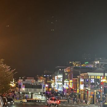 Broadway Historic District - Local Flavor Near Me - Nashville, Tennessee Broadway Historic District - Local Flavor Near Me - Nashville, Tennessee