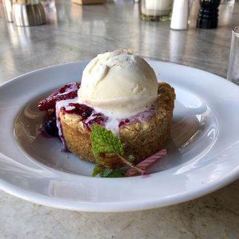 Nick's Manhattan Beach - Butter cake - American Near Me - Manhattan Beach, California