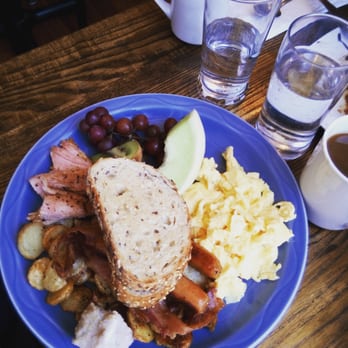 Au Pain Perdu - Le gros t'oeuf t'oeuf - Breakfast & Brunch Near Me - Montreal, Quebec Au Pain Perdu - Le gros t'oeuf t'oeuf - Breakfast & Brunch Near Me - Montreal, Quebec