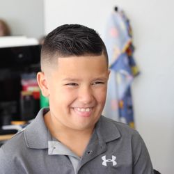Enterprise Barbershop - Let me see your funny face!