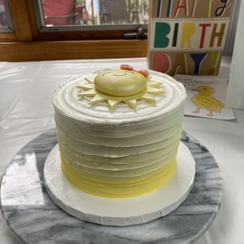 Veriella's Bakery - Smash cake - Bakeries Near Me - Carlstadt, New Jersey