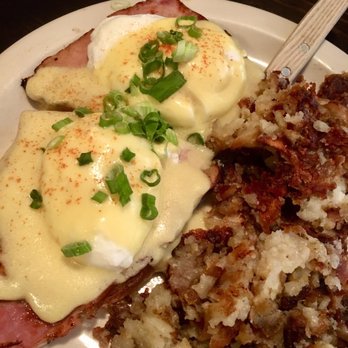 Bacon & Eggs - The best eggs benedict I've ever had - New American Near Me - Walla Walla, Washington