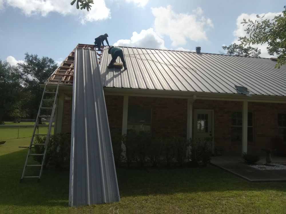 Slide of Bobby Galicia Roofing & Siding