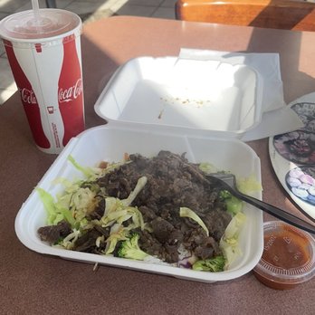 Trimana - Beef Teriyaki Bowl & Strawberry Kiwi Water - Delis Near Me - Los Angeles, California Trimana - Beef Teriyaki Bowl & Strawberry Kiwi Water - Delis Near Me - Los Angeles, California