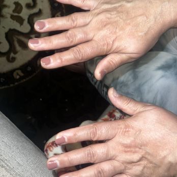 Luxi Nails - My mom got gel and it peeled off the next day - Nail Salons Near Me - Santee, California