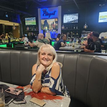 The Hangout by Two Guys - Hanging out at the Hangout with my best gal! - Desserts Near Me - Naples, Florida The Hangout by Two Guys - Hanging out at the Hangout with my best gal! - Desserts Near Me - Naples, Florida