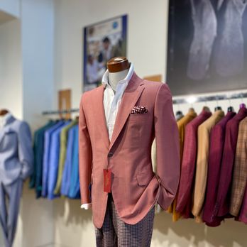 HPadar - Stylish single breasted magenta jacket. Perfect for summer days. - Sewing & Alterations Near Me - Montreal, Quebec HPadar - Stylish single breasted magenta jacket. Perfect for summer days. - Sewing & Alterations Near Me - Montreal, Quebec