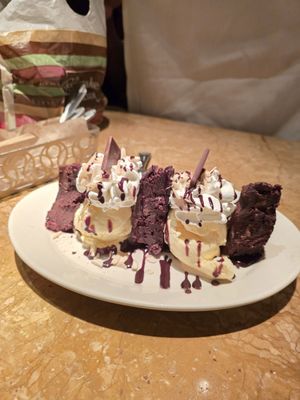 The Cheesecake Factory by null