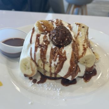Fluffy Fluffy - Nutella Banana Pancake - Cafes Near Me - Schaumburg, Illinois