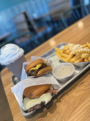 Shake Shack Des Peres by null