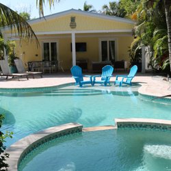 Pineapple Cottage