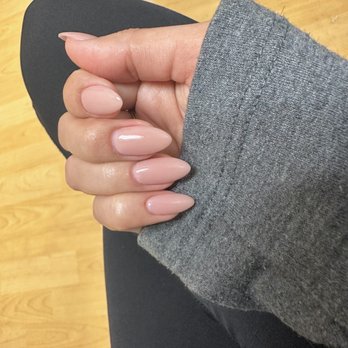 Brush Box - Nail Salons Near Me - Houston, Texas