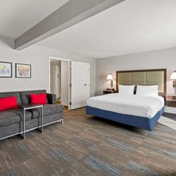 Guest room