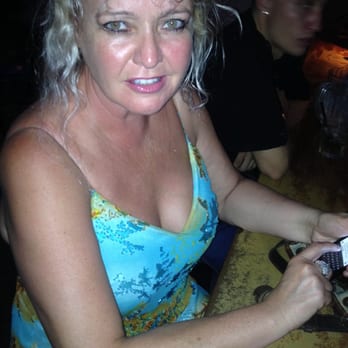 Kahale's - Great music, generous pours, beautiful women.. - Dive Bars Near Me - Kihei, Hawaii