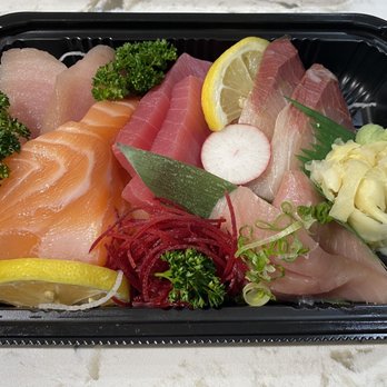 Denji Sushi - Assorted 5 Kinds Sashimi ($25.50) - Sushi Bars Near Me - Surrey, British Columbia