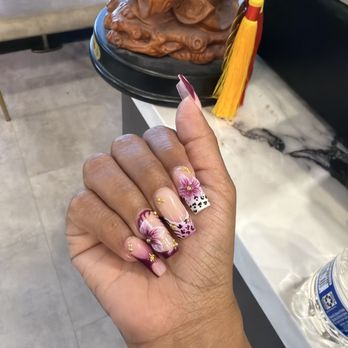 Element Nail Bar - Loved Tim's work! He's so nice, Nat was super nice too!! - Nail Salons Near Me - Phoenix, Arizona
