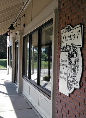 Studio 7 Fine Art & Custom Framing