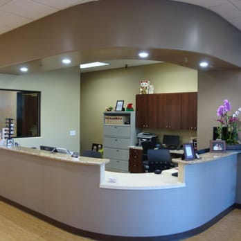 Foothill Optometric Center - Our experienced eye doctors offer comprehensive vision examinations. - Optometrists Near Me - Rancho Cucamonga, California