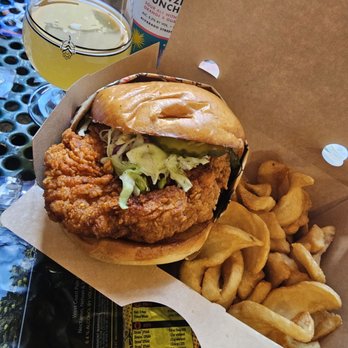 Scratch Cookery - Louisiana spicy chicken sandwich level 4 - Food Trucks Near Me - San Jose, California