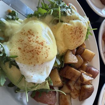 Benetis Breakfast Grill - California Benedict - Breakfast & Brunch Near Me - Durham, North Carolina Benetis Breakfast Grill - California Benedict - Breakfast & Brunch Near Me - Durham, North Carolina