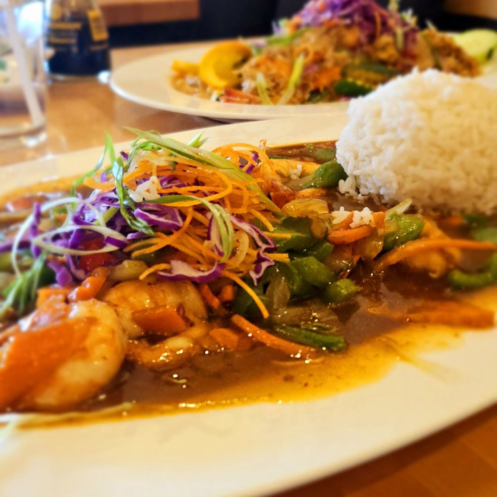 Heng's Thai Cuisine - Tango Shrimp (level 2) and Bangkok Fried Rice - Thai Near Me - Springfield, Pennsylvania Heng's Thai Cuisine - Tango Shrimp (level 2) and Bangkok Fried Rice - Thai Near Me - Springfield, Pennsylvania