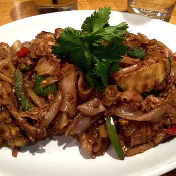 Thai Cafe - Pad see ewe - Thai Near Me - London, XGL