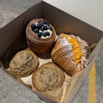 Casita Bakes - Bakeries Near Me - Houston, Texas