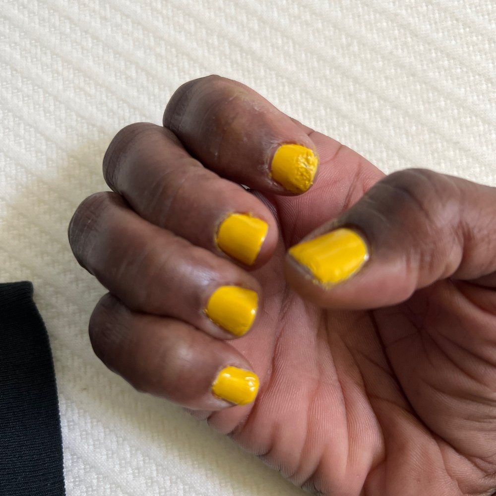 Lv Nails - Not good in the right - Nail Salons Near Me - Jacksonville, Florida