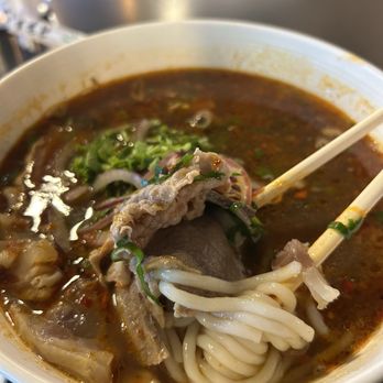 Lucky Cat Bistro - Spicy beef noodle soup - Vietnamese Near Me - Novato, California Lucky Cat Bistro - Spicy beef noodle soup - Vietnamese Near Me - Novato, California
