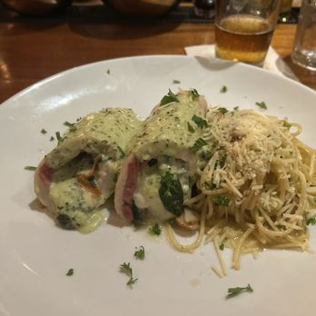 Cacio e Pepe - Pechuga rellena - Italian Near Me - Guaynabo, Puerto Rico