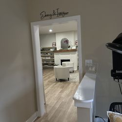La Vie Spa & Salon - Salon